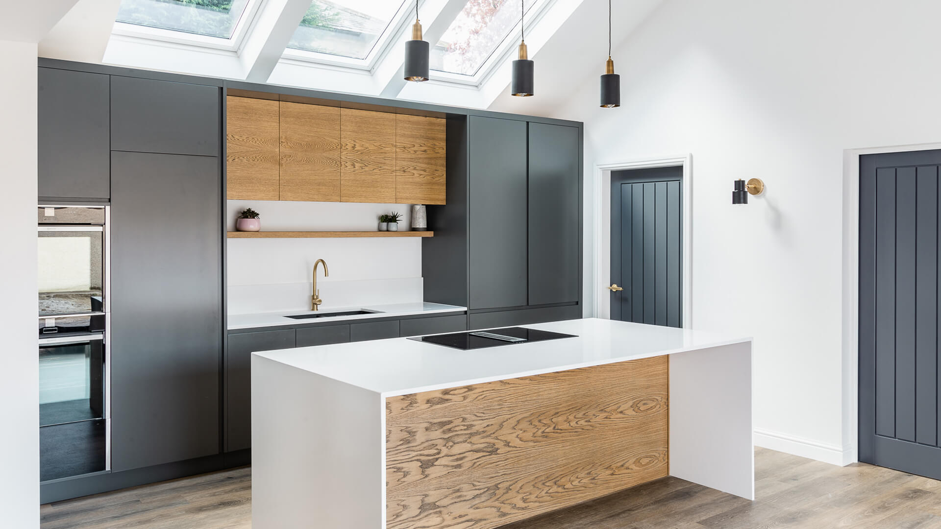 0016 Born Of Wood Contemporary Oak And Graphite Grey Kitchen 01 
